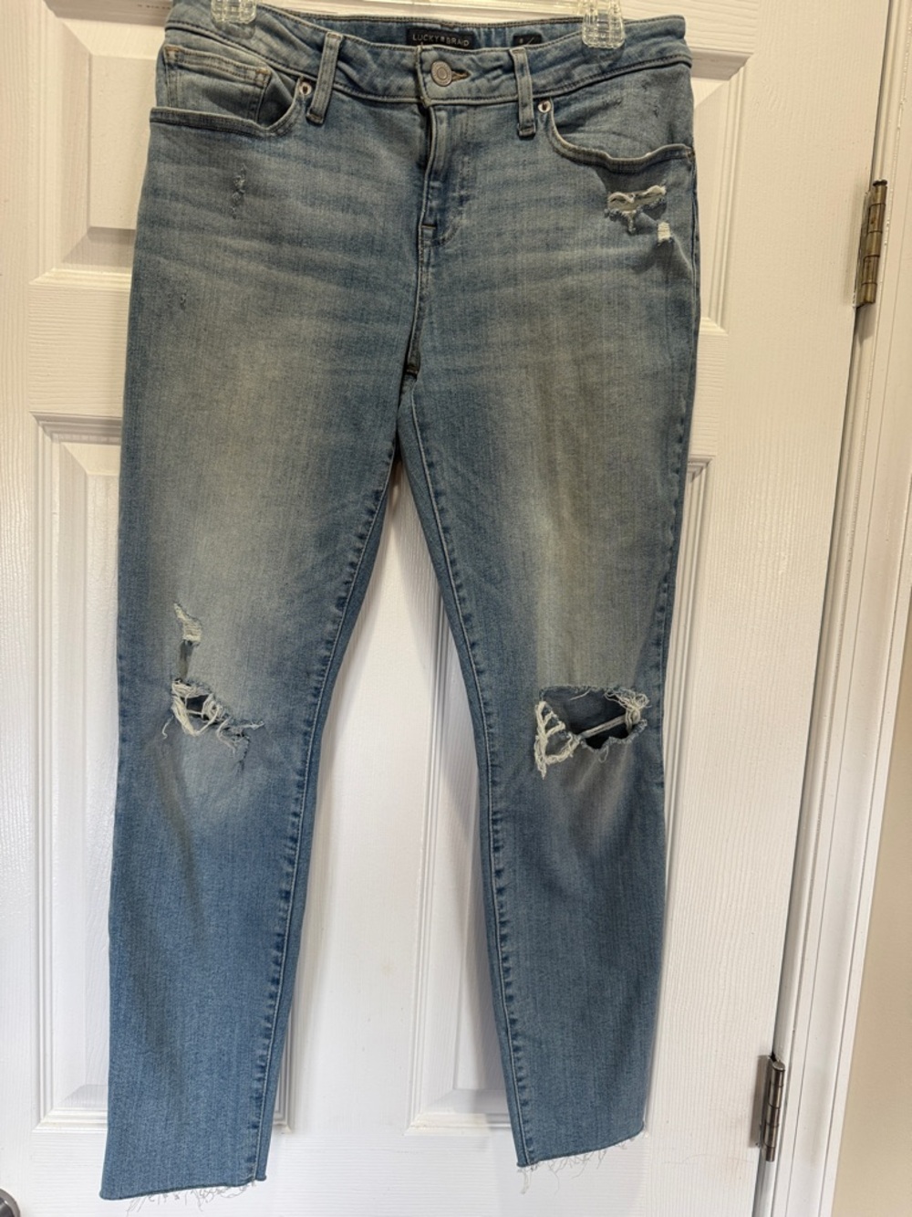 Lucky Brand Women's Light Wash Distressed Skinny Jeans
